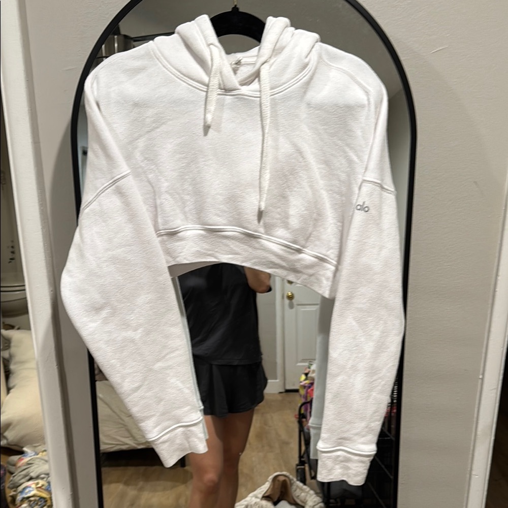 ALO Yoga Women's White Cropped Hoodie